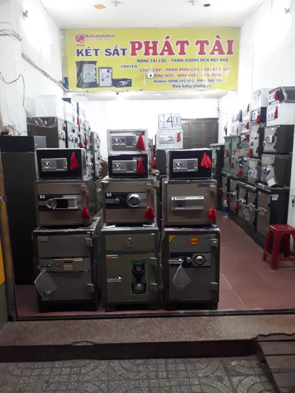 Đặc điểm nhận dạng cửa hàng két sắt uy tín